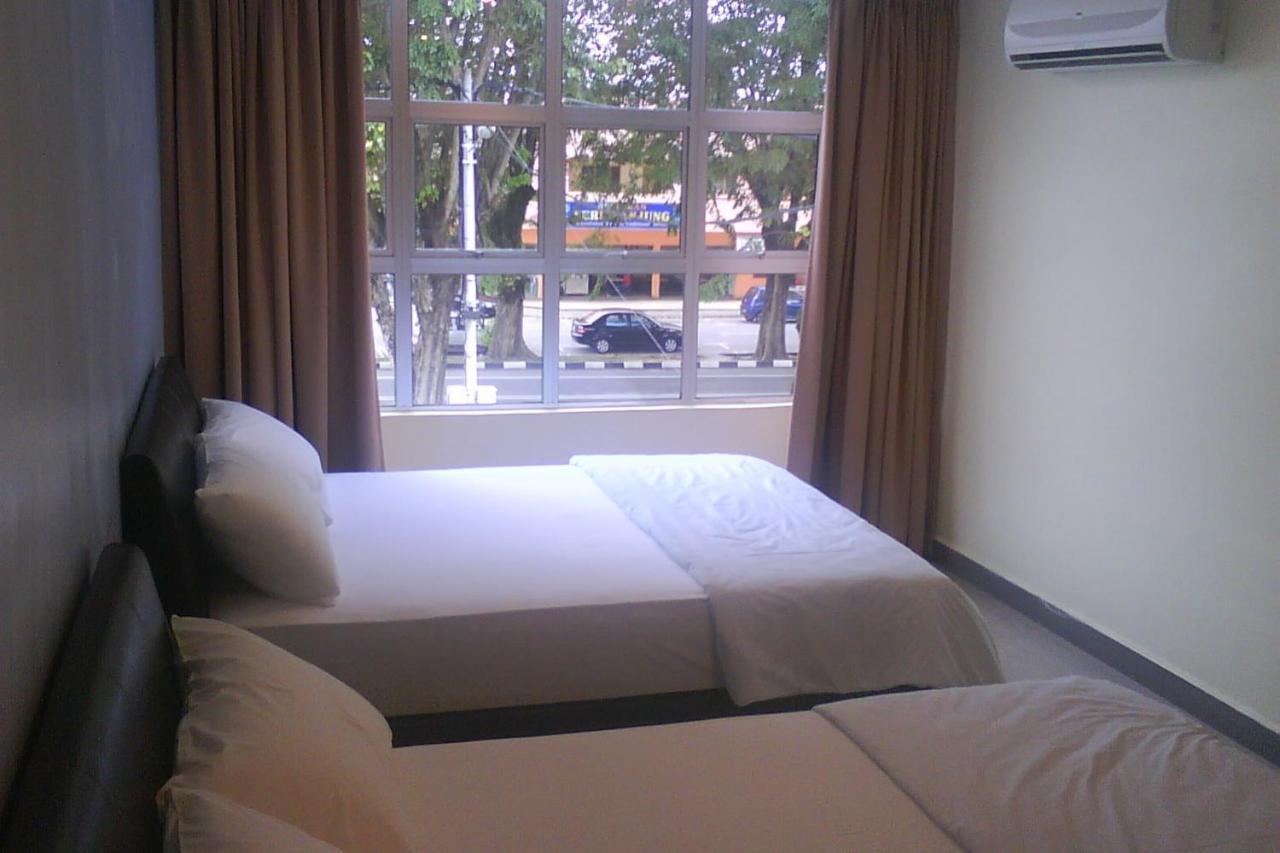 OYO 90021 Star View Hotel Kampong Batu Tiga Zimmer foto