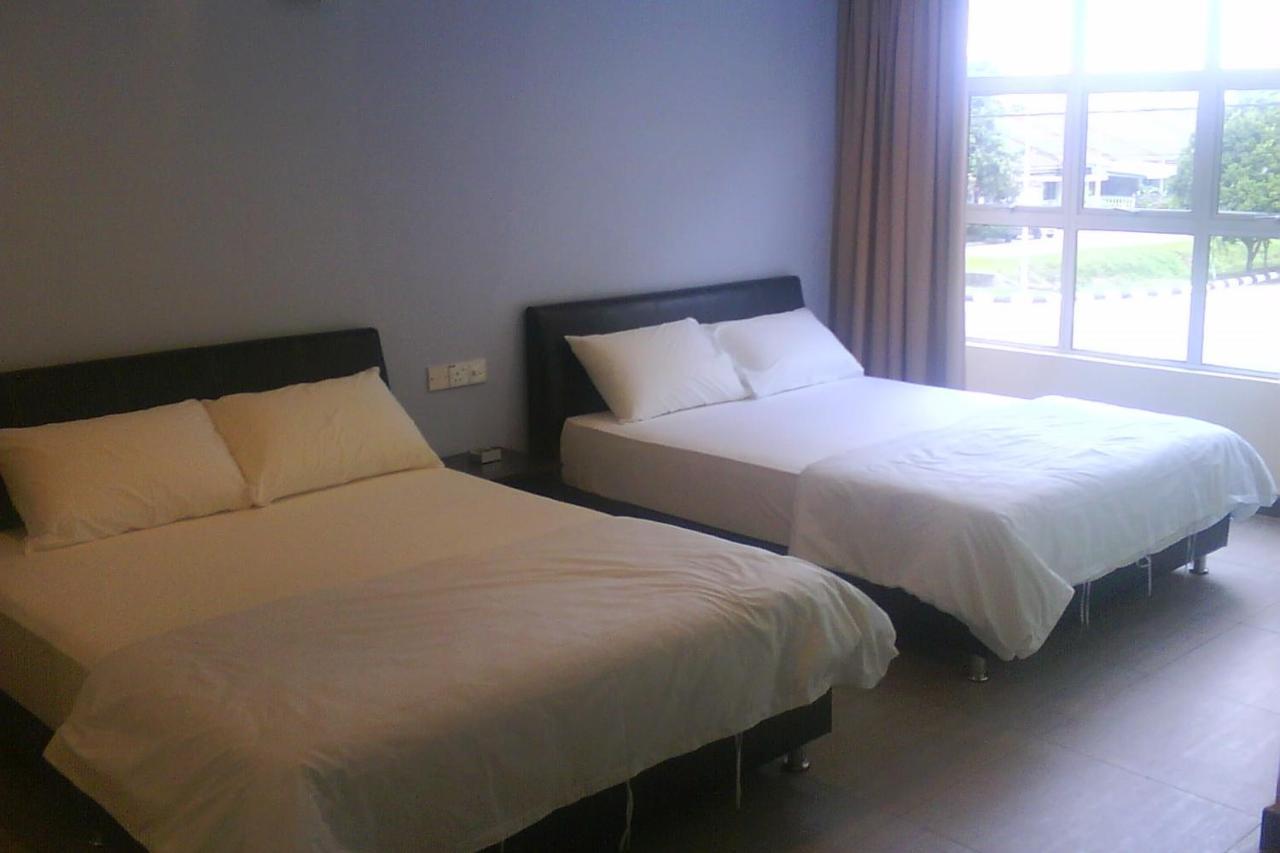OYO 90021 Star View Hotel Kampong Batu Tiga Zimmer foto